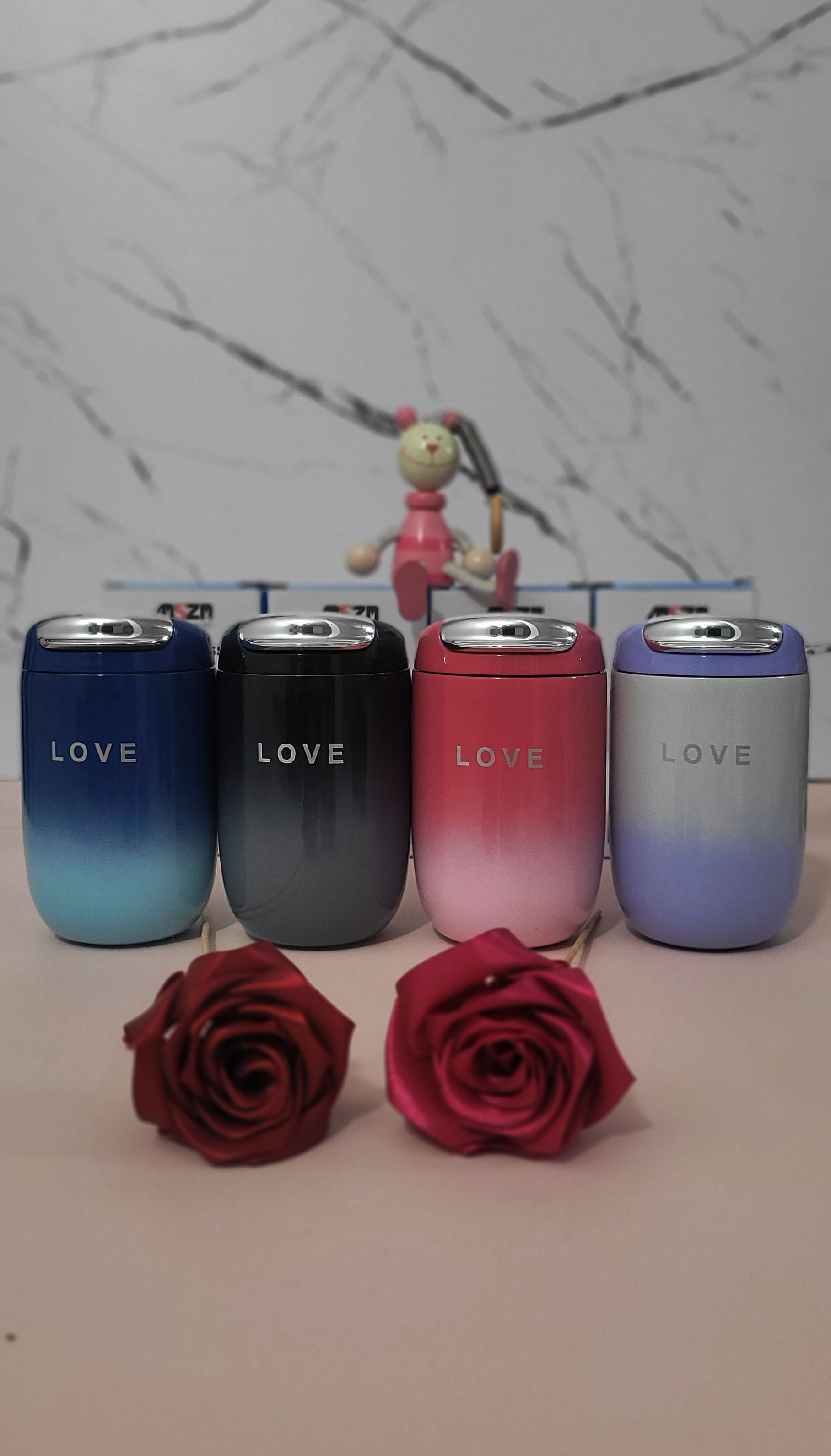 تراول ماگ  ۳۰۰ میل طرح LOVE استیل دوجداره (گرادینت دورنگ)