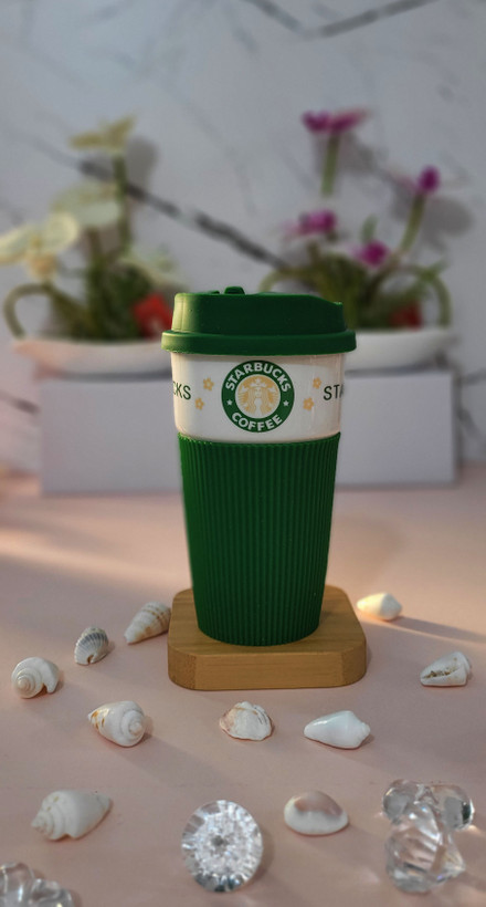 ماگ طرح استارباکس با درب محکم و روکش سیلیکونی