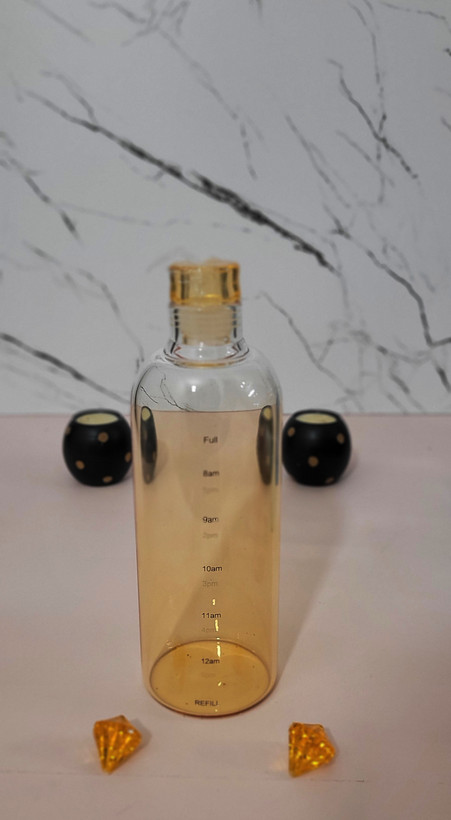 بطری آب پیرکس رنگی سوپرشفاف ۷۵۰ میلیلیتر — مدل مدرج زمانی (Time Marker) وارداتی