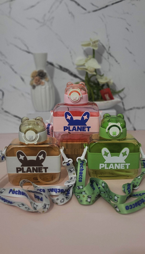 بطری آب مربع PLANET با بند شخصیت کارتونی (خرگوش فضایی سانیو)